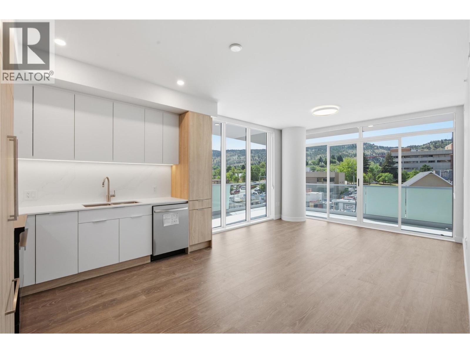 460 Nicola Street Unit# 404, Kamloops, British Columbia  V2C 0N2 - Photo 3 - 10391798