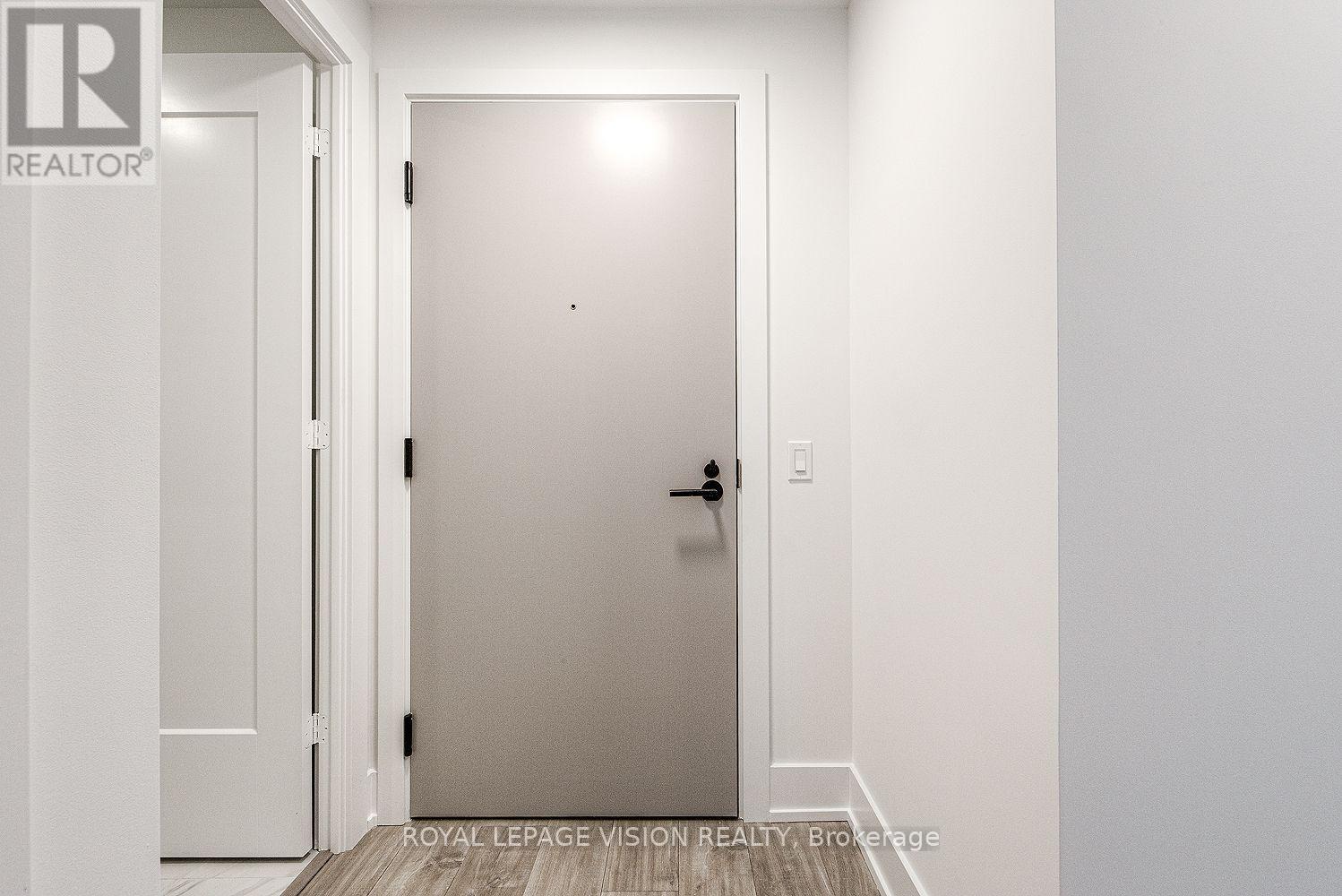 401 - 858 Dupont Street, Toronto, Ontario  M6G 0C1 - Photo 2 - W13612220