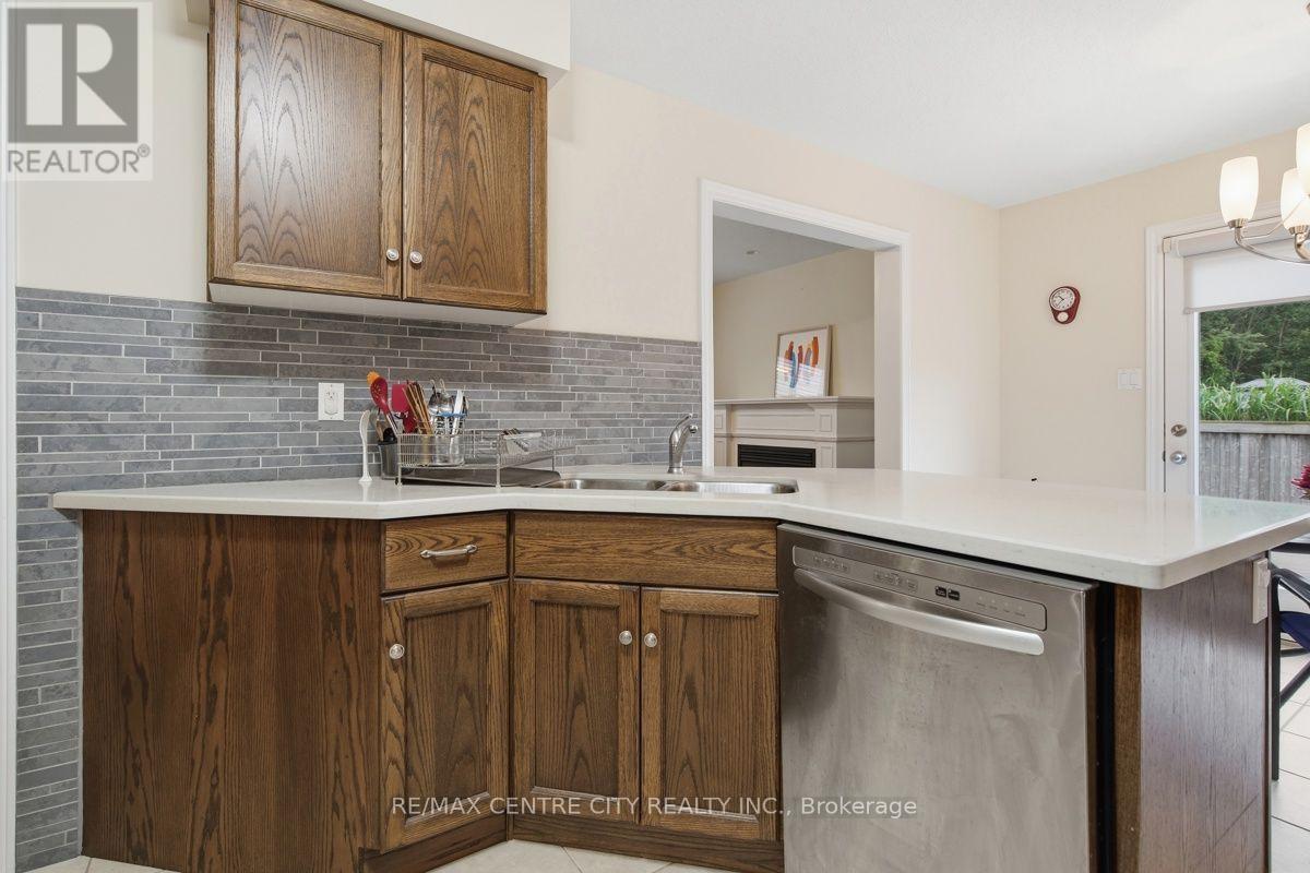 1982 Denview Avenue, London North, Ontario  N6G 0G3 - Photo 16 - X13617082