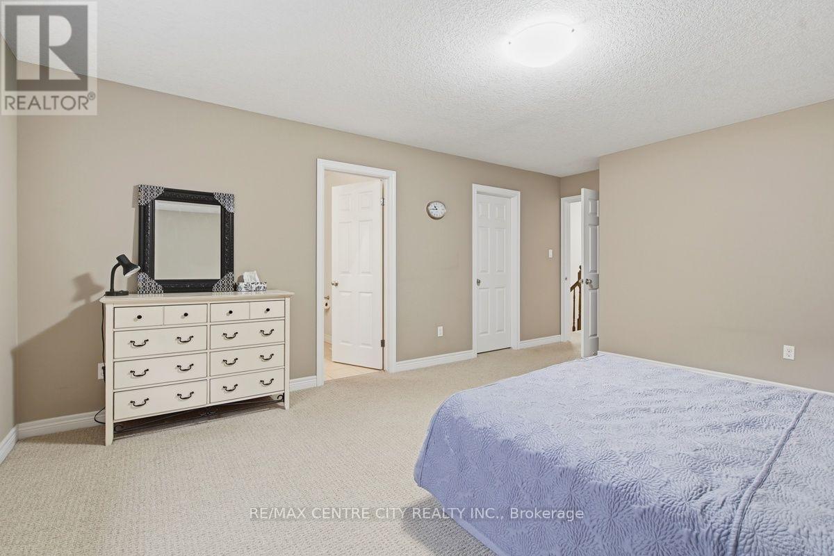 1982 Denview Avenue, London North, Ontario  N6G 0G3 - Photo 23 - X13617082