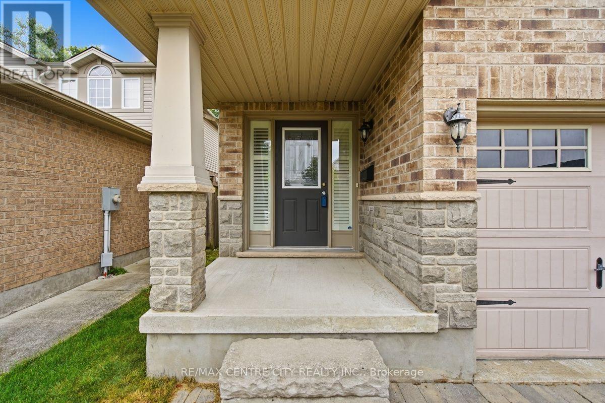 1982 Denview Avenue, London North, Ontario  N6G 0G3 - Photo 3 - X13617082