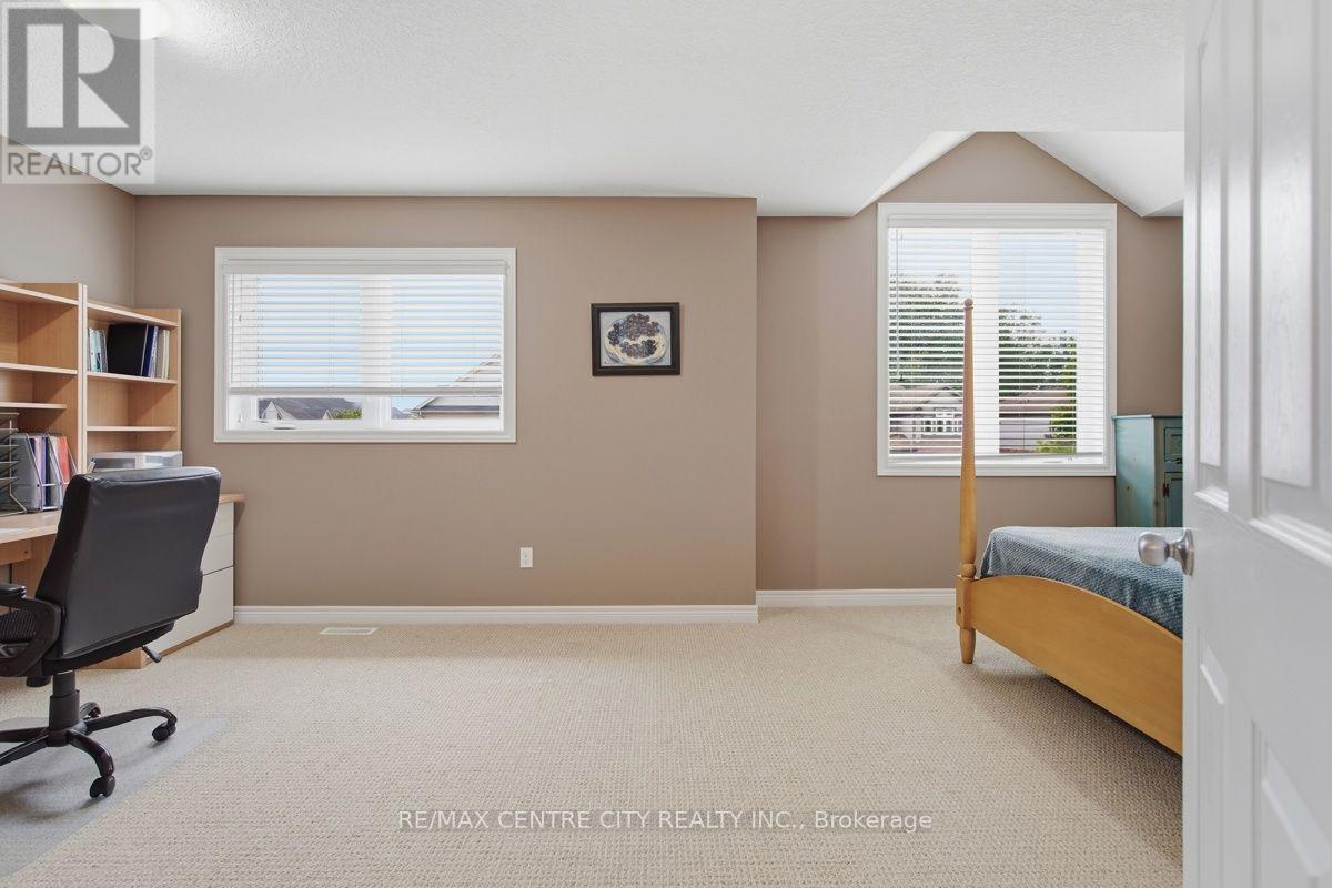 1982 Denview Avenue, London North, Ontario  N6G 0G3 - Photo 30 - X13617082