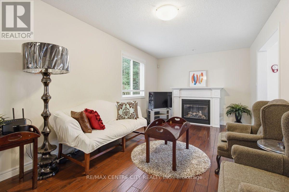 1982 Denview Avenue, London North, Ontario  N6G 0G3 - Photo 5 - X13617082