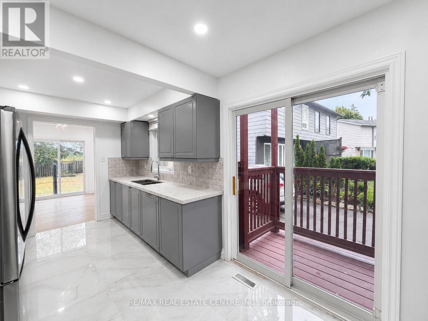 62 Bramhall Circle, Brampton, Ontario  L6V 2G4 - Photo 13 - W13616848