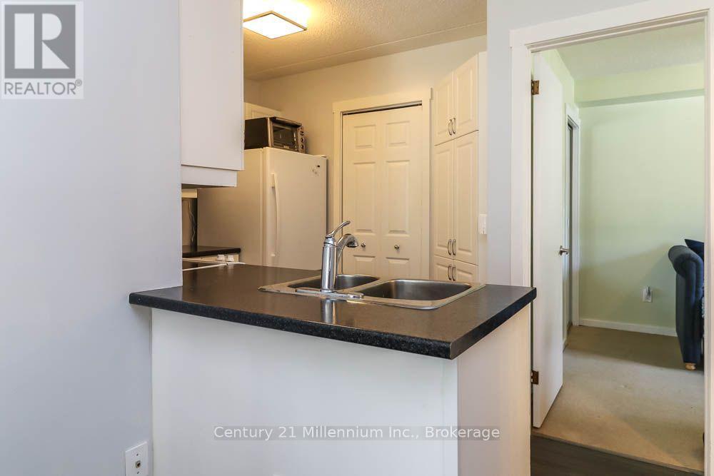 6 - 15 Dawson Drive, Collingwood, Ontario  L9Y 5B4 - Photo 7 - S13617060