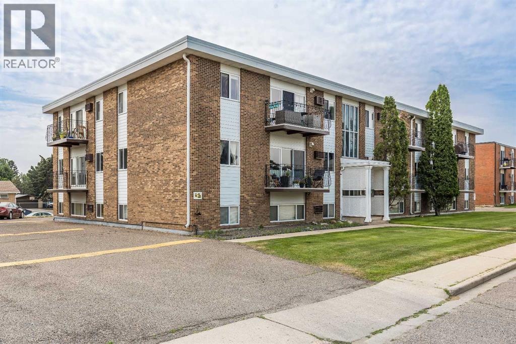 206, 663 12 Street NW, Medicine Hat, Alberta T1A 7M1 - Photo 3 - A2330660