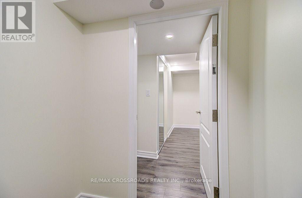 55 Gondola Crescent, Toronto, Ontario  M1G 2J2 - Photo 4 - E13617112