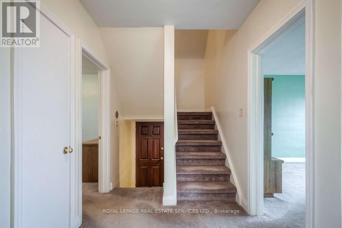 12 Coniston Road, Toronto, Ontario  M1L 2J7 - Photo 11 - E13617126