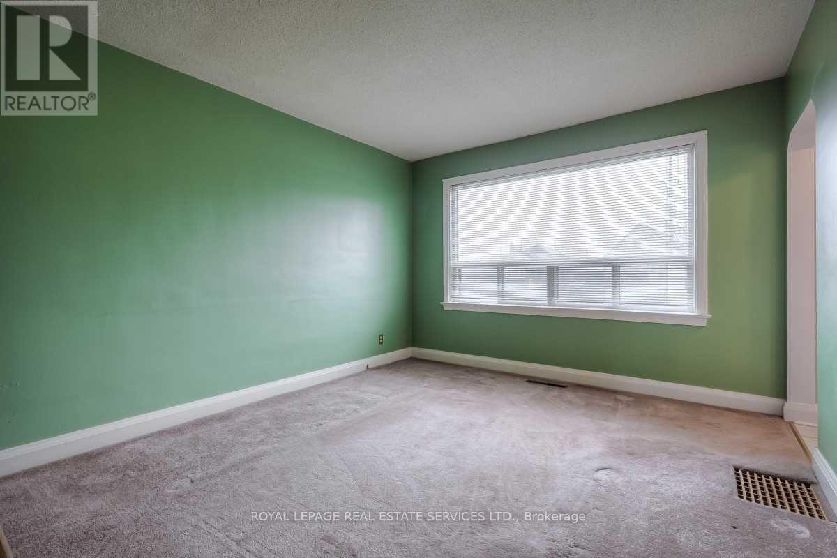 12 Coniston Road, Toronto, Ontario  M1L 2J7 - Photo 2 - E13617126
