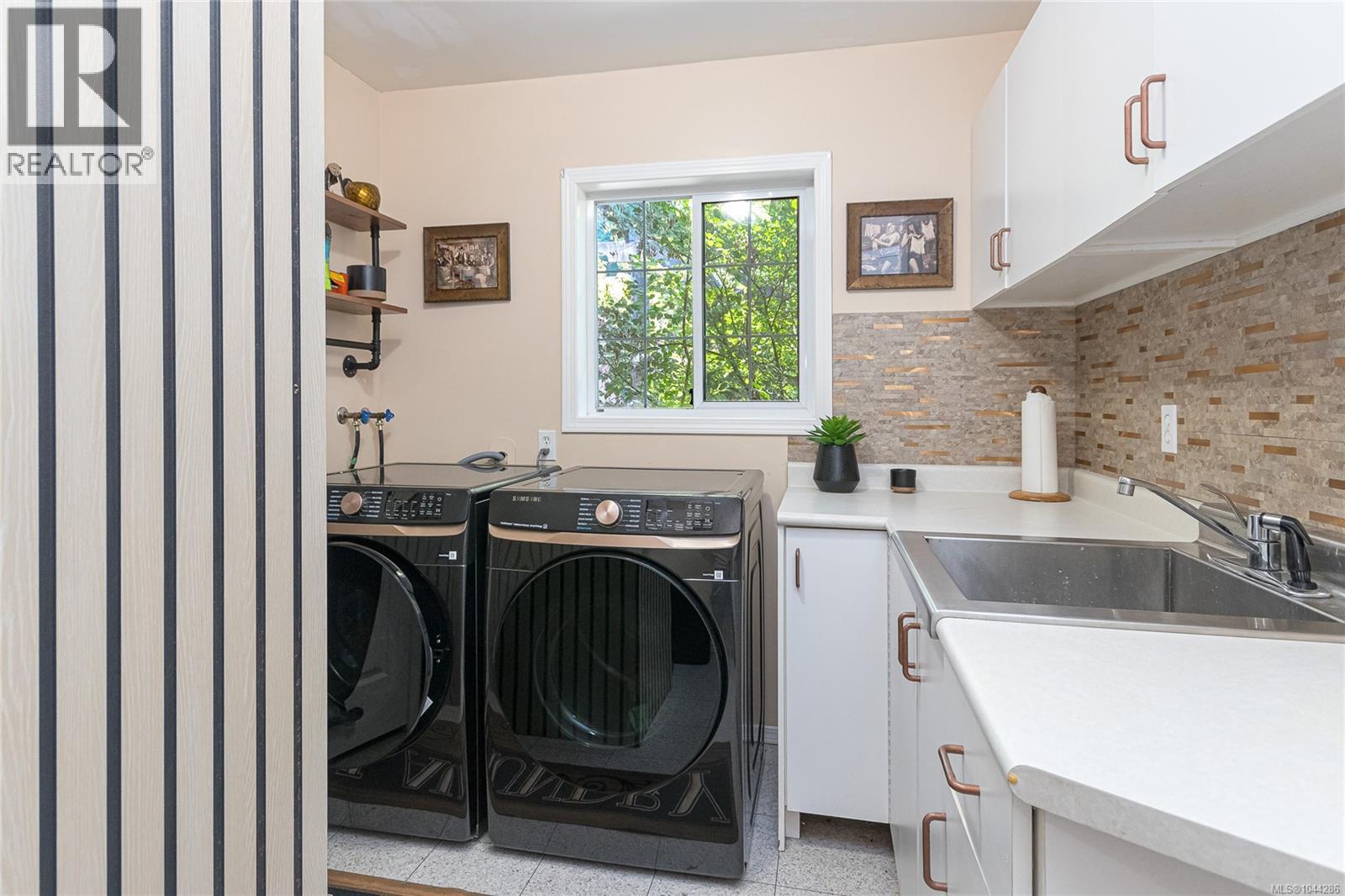 5435 Fowler Rd, Saanich, British Columbia  V8Y 1Y4 - Photo 29 - 1044286