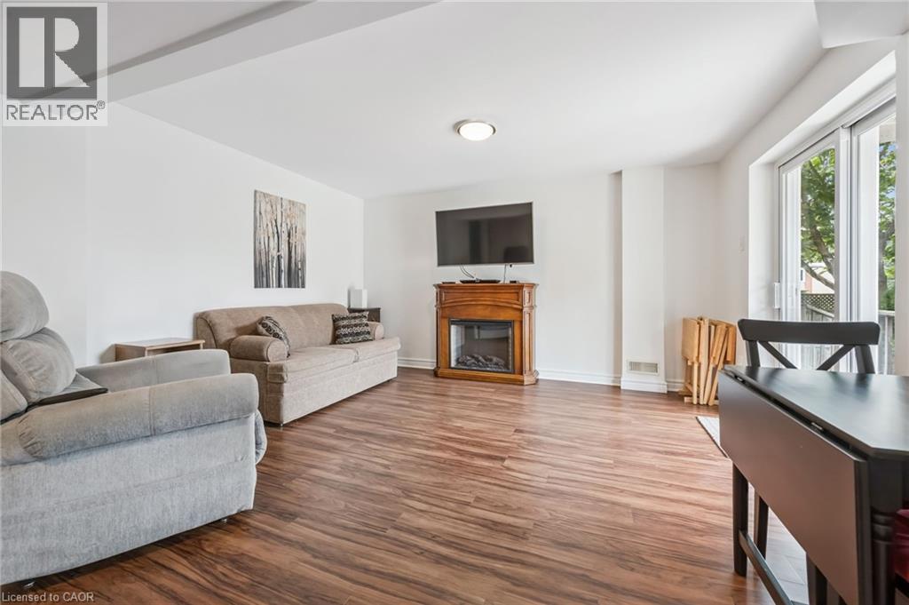 2 Newbury Drive, Kitchener, Ontario  N2N 2W7 - Photo 23 - 40851227