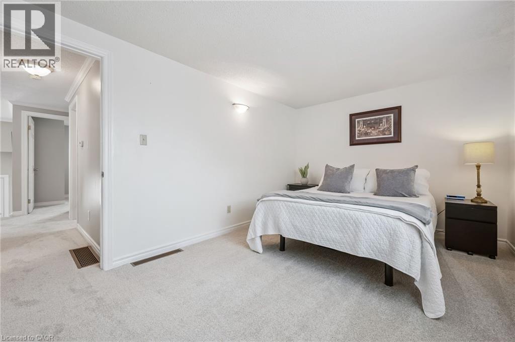 2 Newbury Drive, Kitchener, Ontario  N2N 2W7 - Photo 18 - 40851227