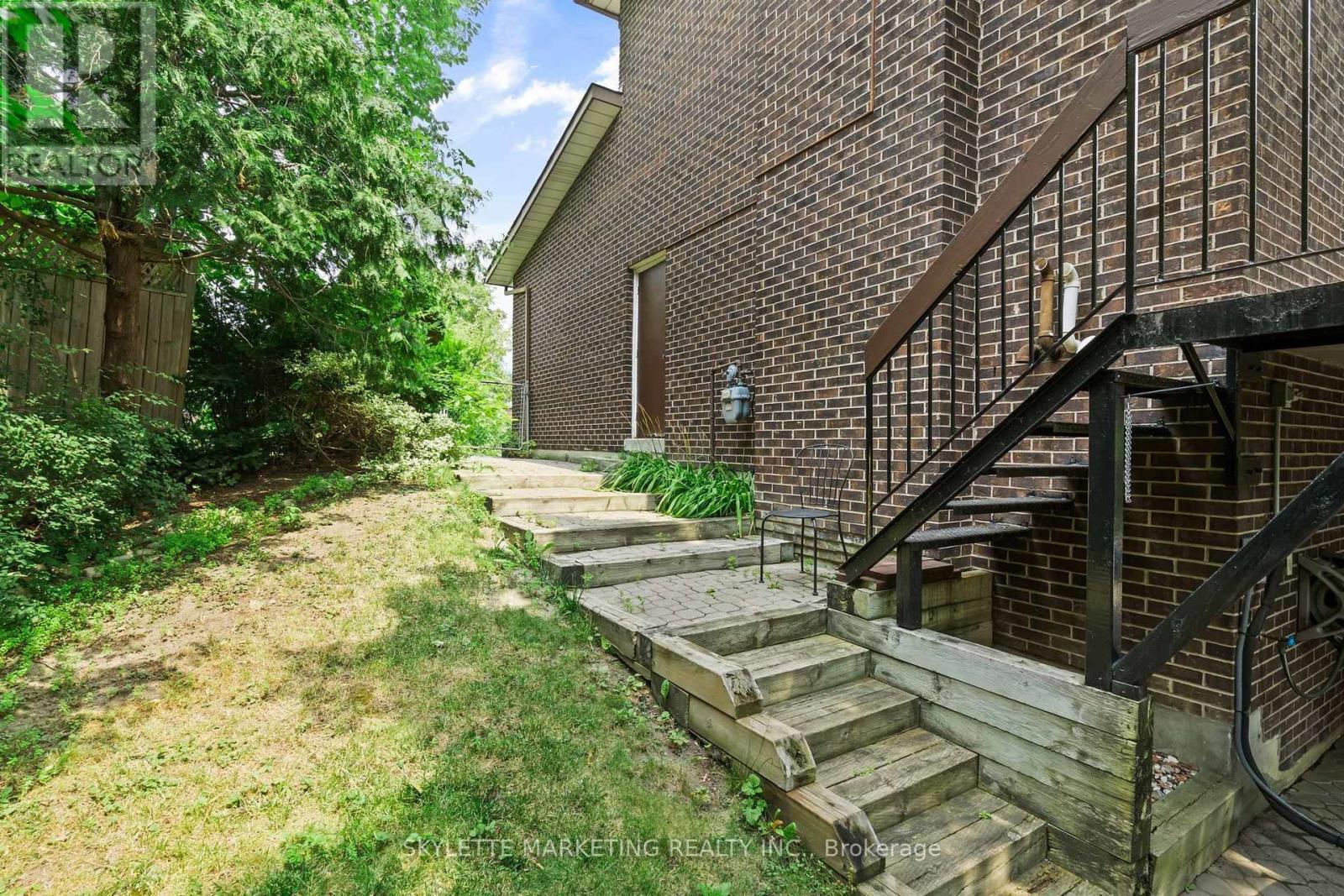 Bsmt - 17 Sabrina Court, Richmond Hill (North Richvale), Ontario  L4C 5P8 - Photo 6 - N13616994