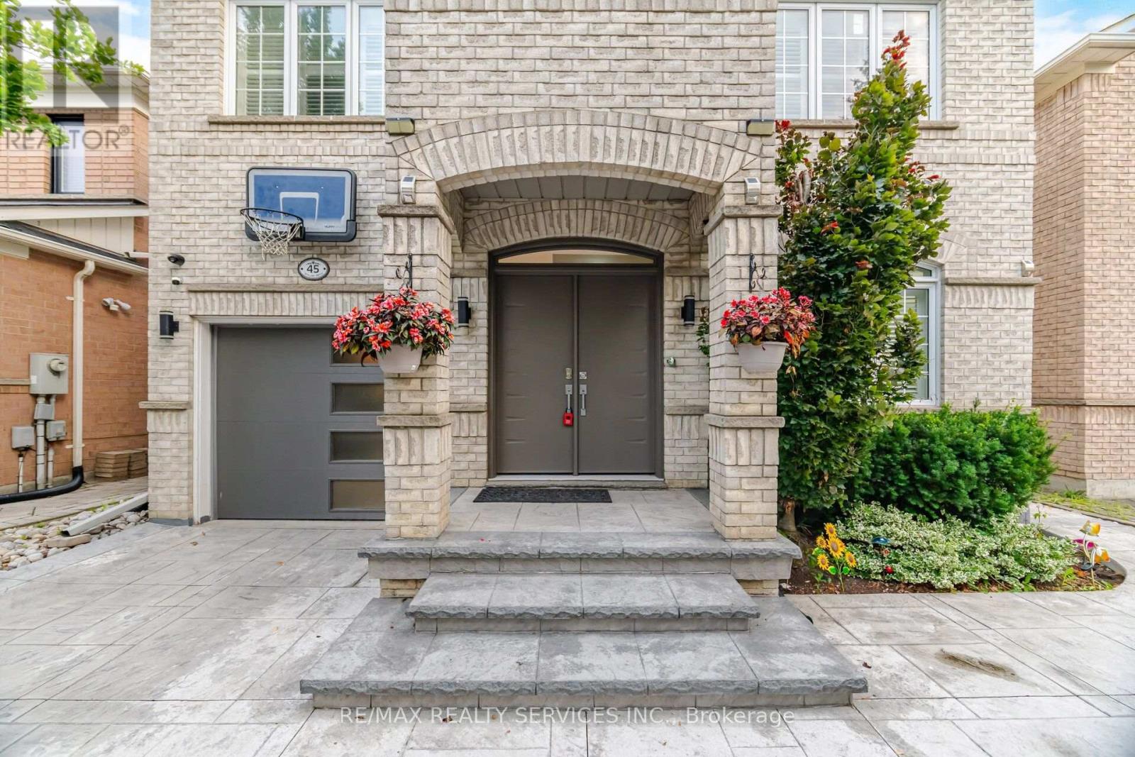 45 Skylark Drive, Vaughan, Ontario  L4H 2C3 - Photo 5 - N13617164