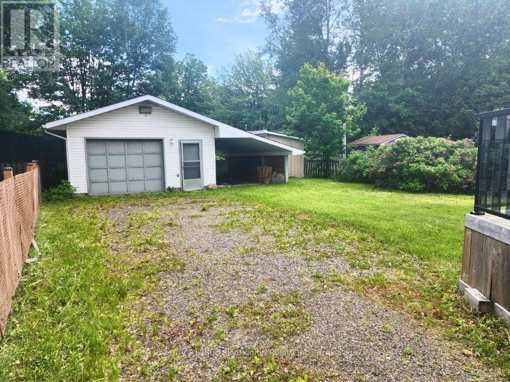 677 Tackaberry Drive, North Bay, Ontario  P1B 8R1 - Photo 4 - X13475650