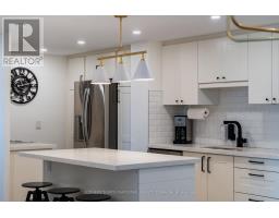 1110 - 812 BURNHAMTHORPE ROAD, Toronto, Ontario