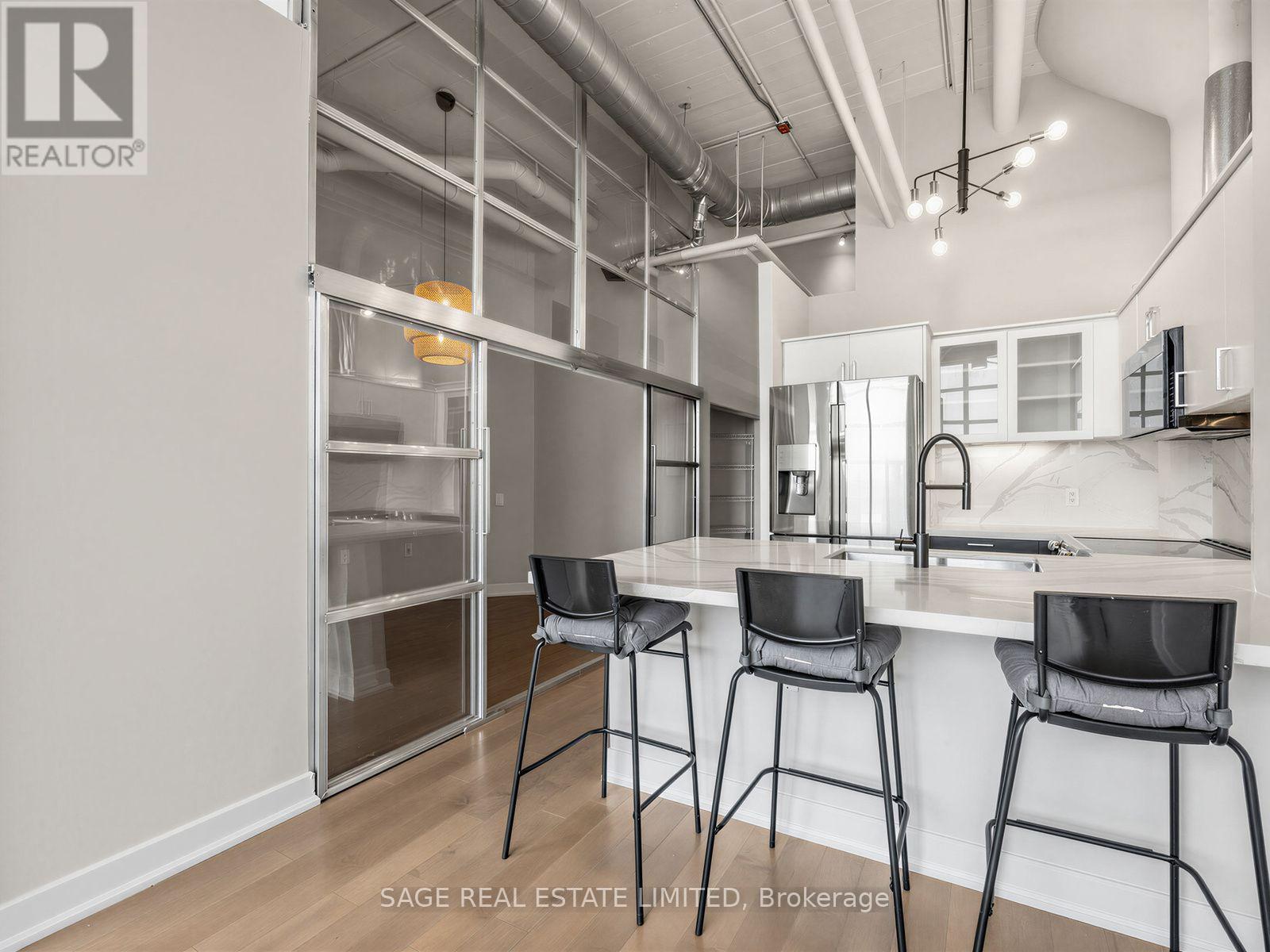 424 - 1001 Roselawn Avenue, Toronto, Ontario  M6B 4M4 - Photo 12 - W13617094