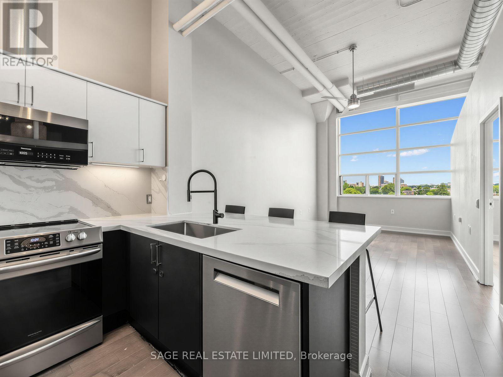 424 - 1001 Roselawn Avenue, Toronto, Ontario  M6B 4M4 - Photo 15 - W13617094