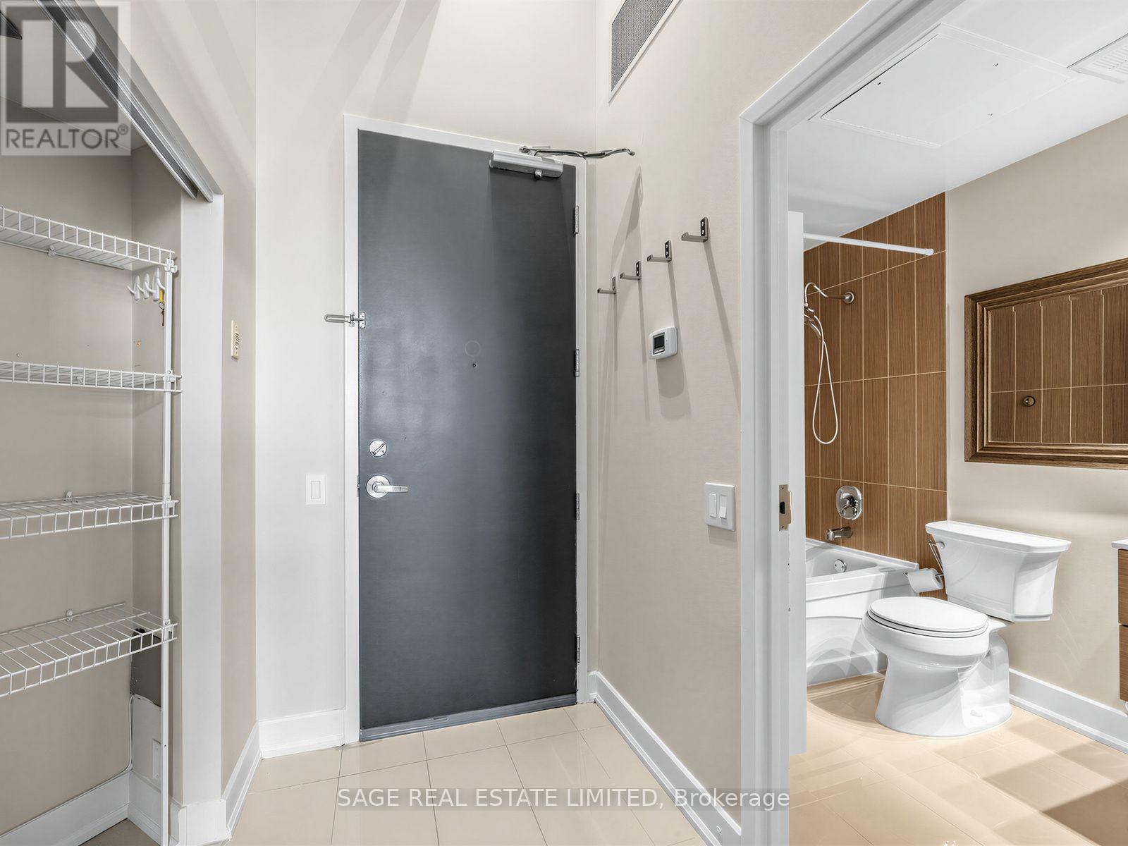 424 - 1001 Roselawn Avenue, Toronto, Ontario  M6B 4M4 - Photo 16 - W13617094