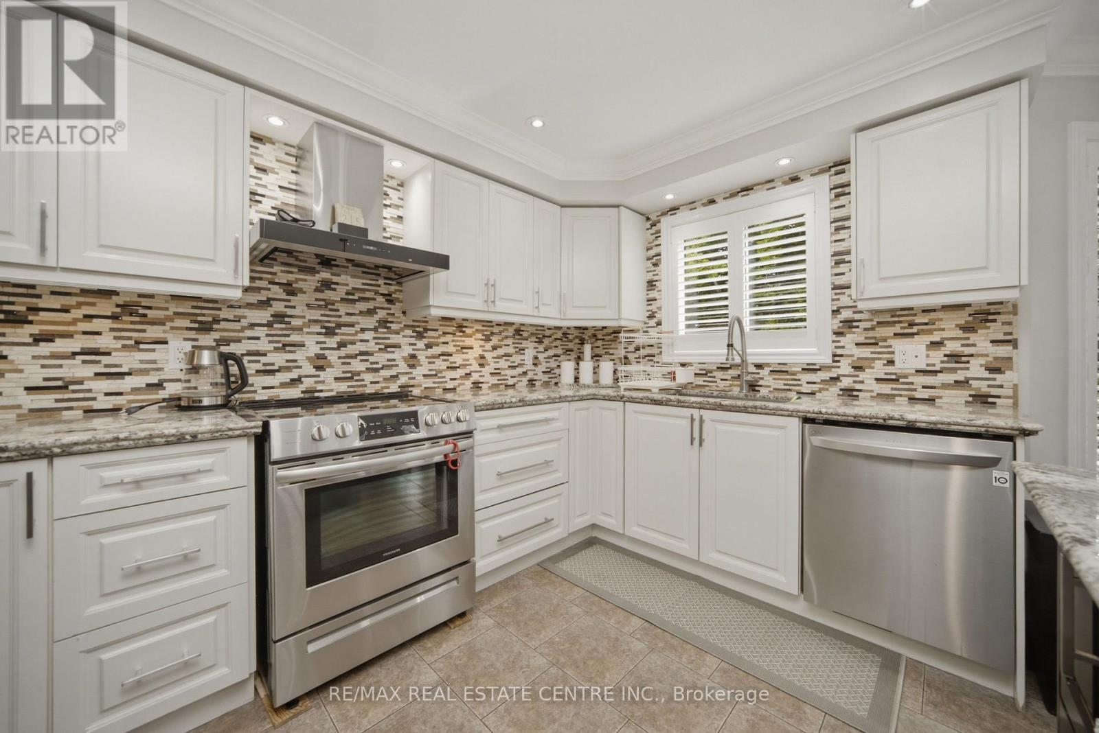 49 Miller Drive, Halton Hills, Ontario  L7G 5P7 - Photo 13 - W13617102