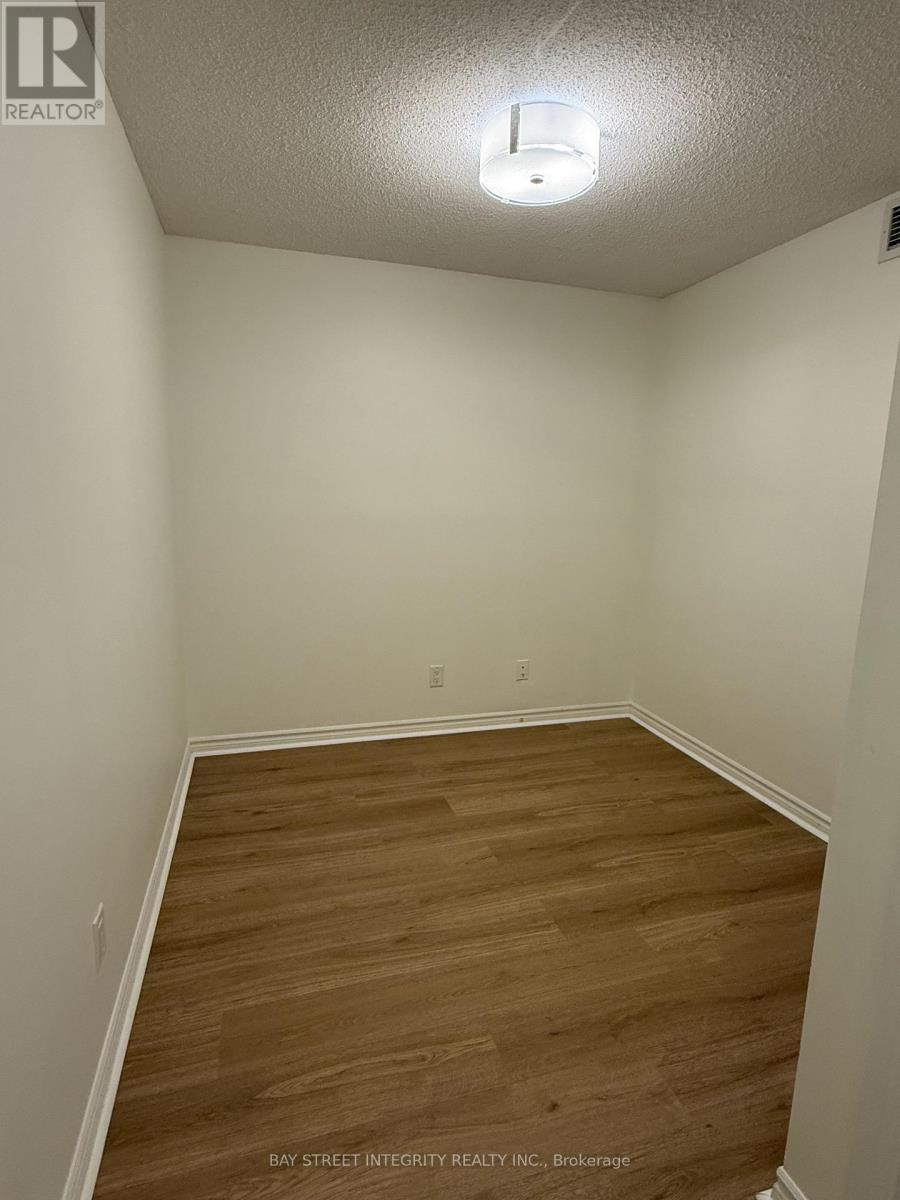 2328 - 3888 Duke Of York Boulevard, Mississauga, Ontario  L5B 4P5 - Photo 14 - W13617160