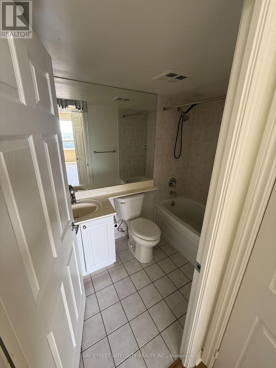 2328 - 3888 Duke Of York Boulevard, Mississauga, Ontario  L5B 4P5 - Photo 8 - W13617160