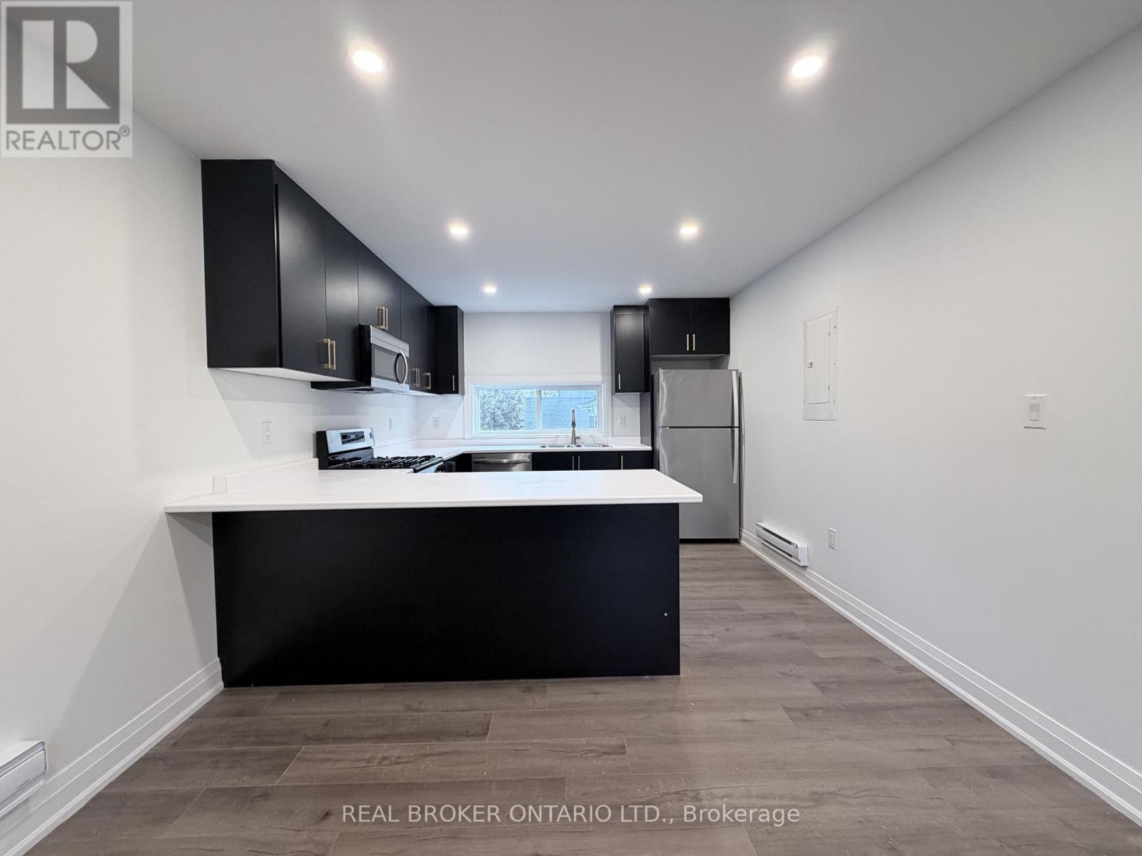 Upper - 184 Ottawa Street S, Hamilton, Ontario  L8K 2E6 - Photo 2 - X13617142