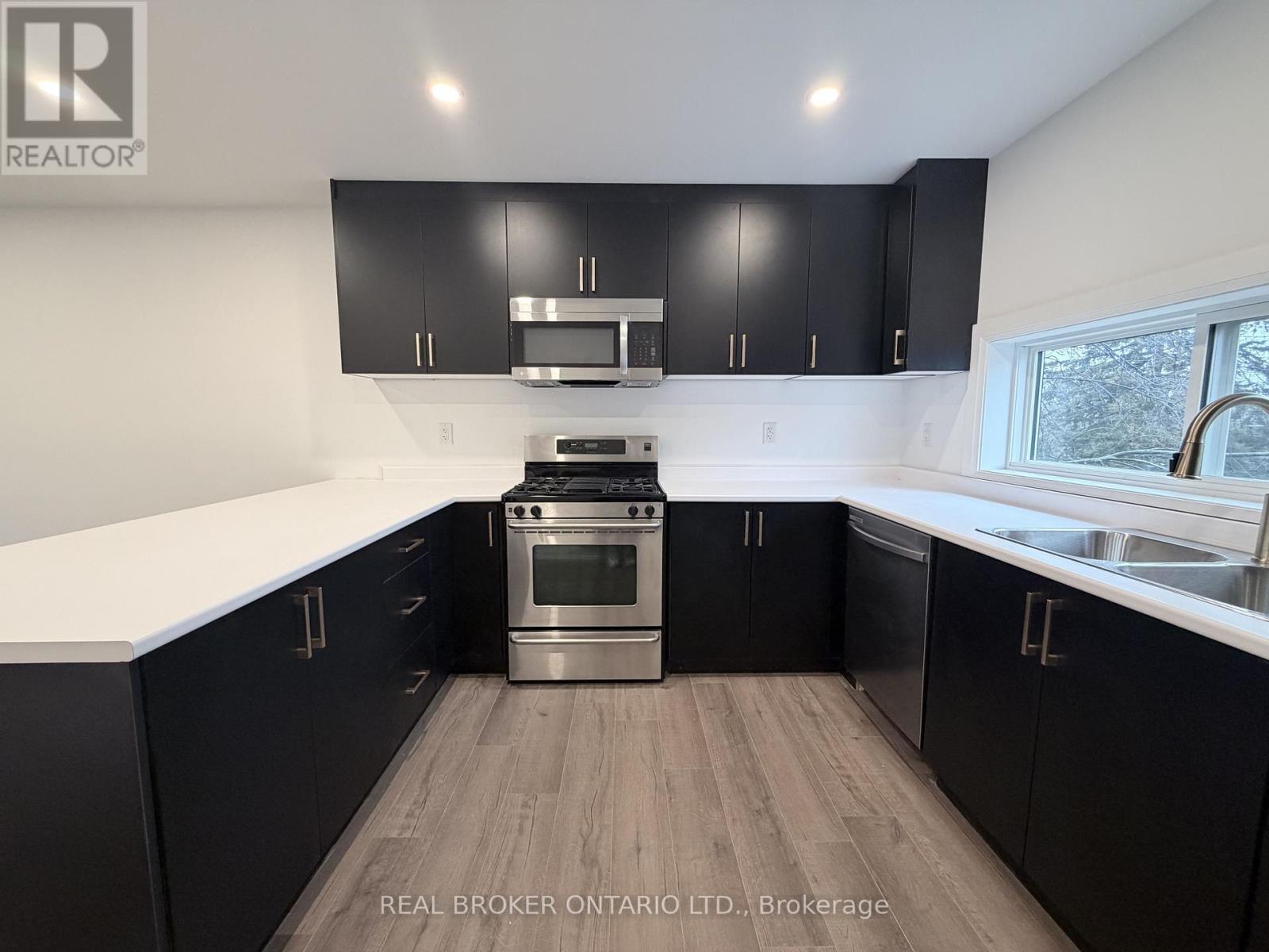 Upper - 184 Ottawa Street S, Hamilton, Ontario  L8K 2E6 - Photo 4 - X13617142