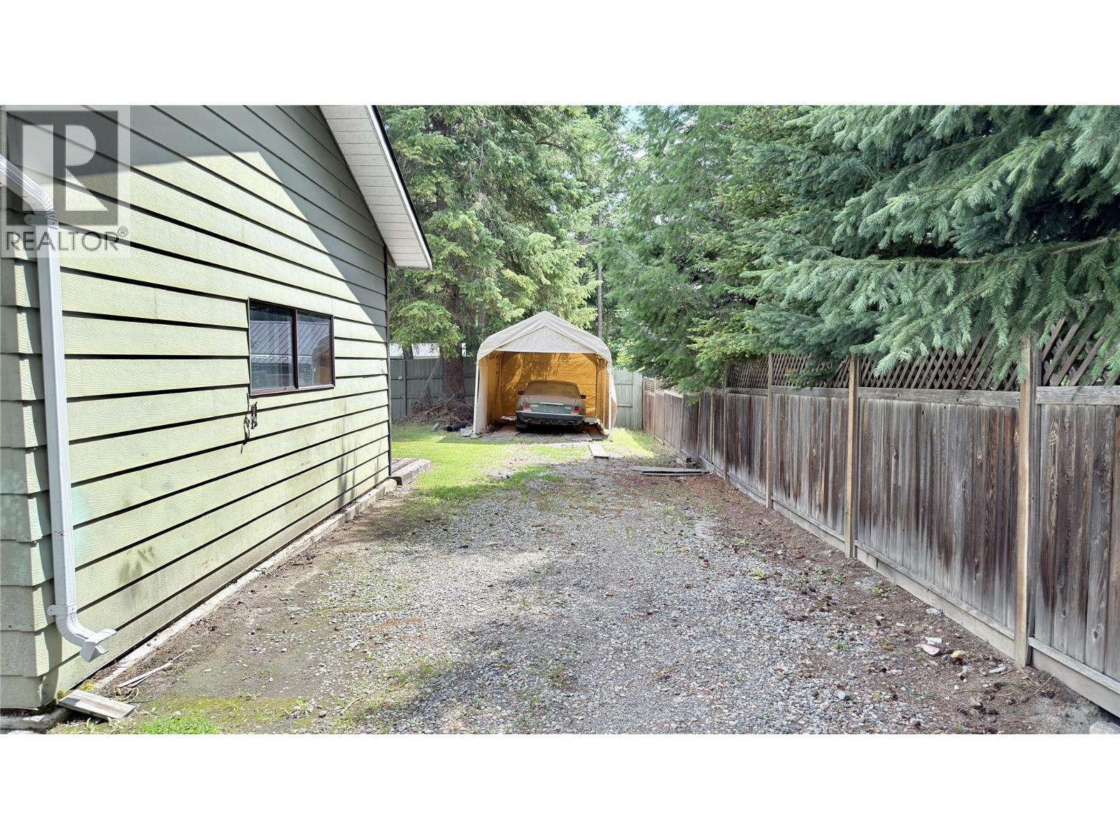 1120 Gowrie Street, Greenwood, British Columbia  V0H 1J0 - Photo 10 - 10393199