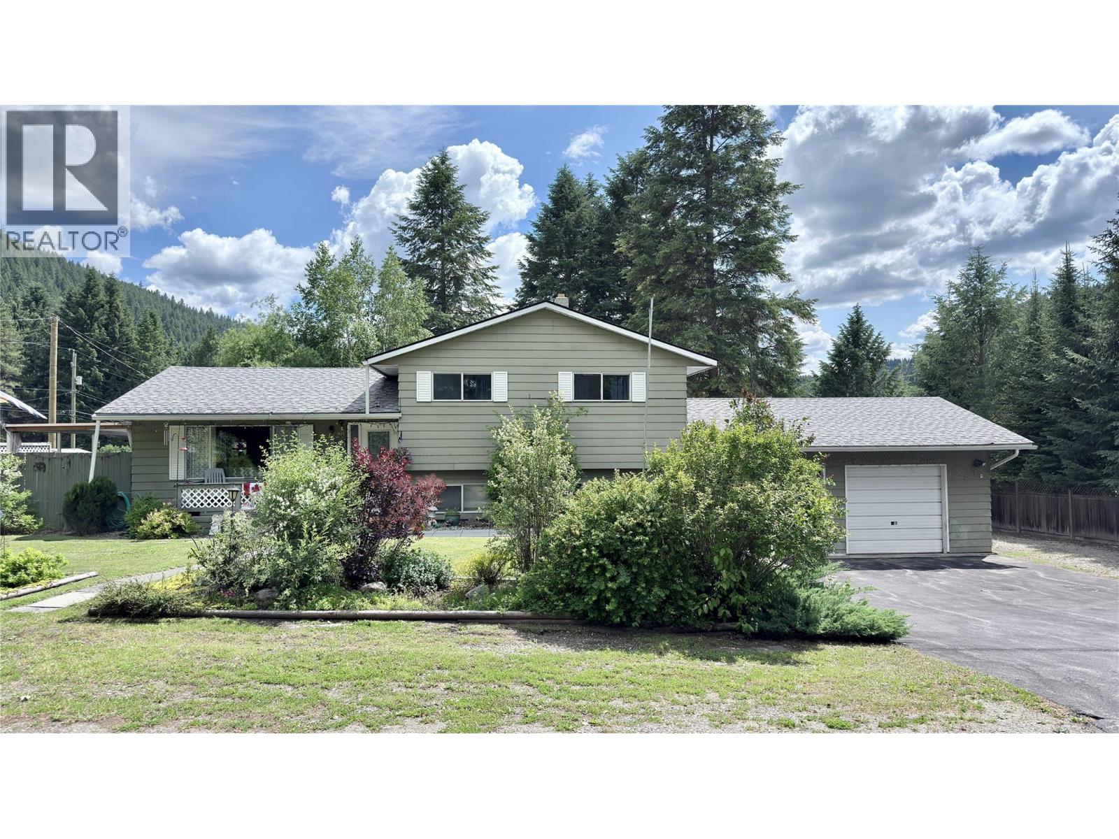 1120 Gowrie Street, Greenwood, British Columbia