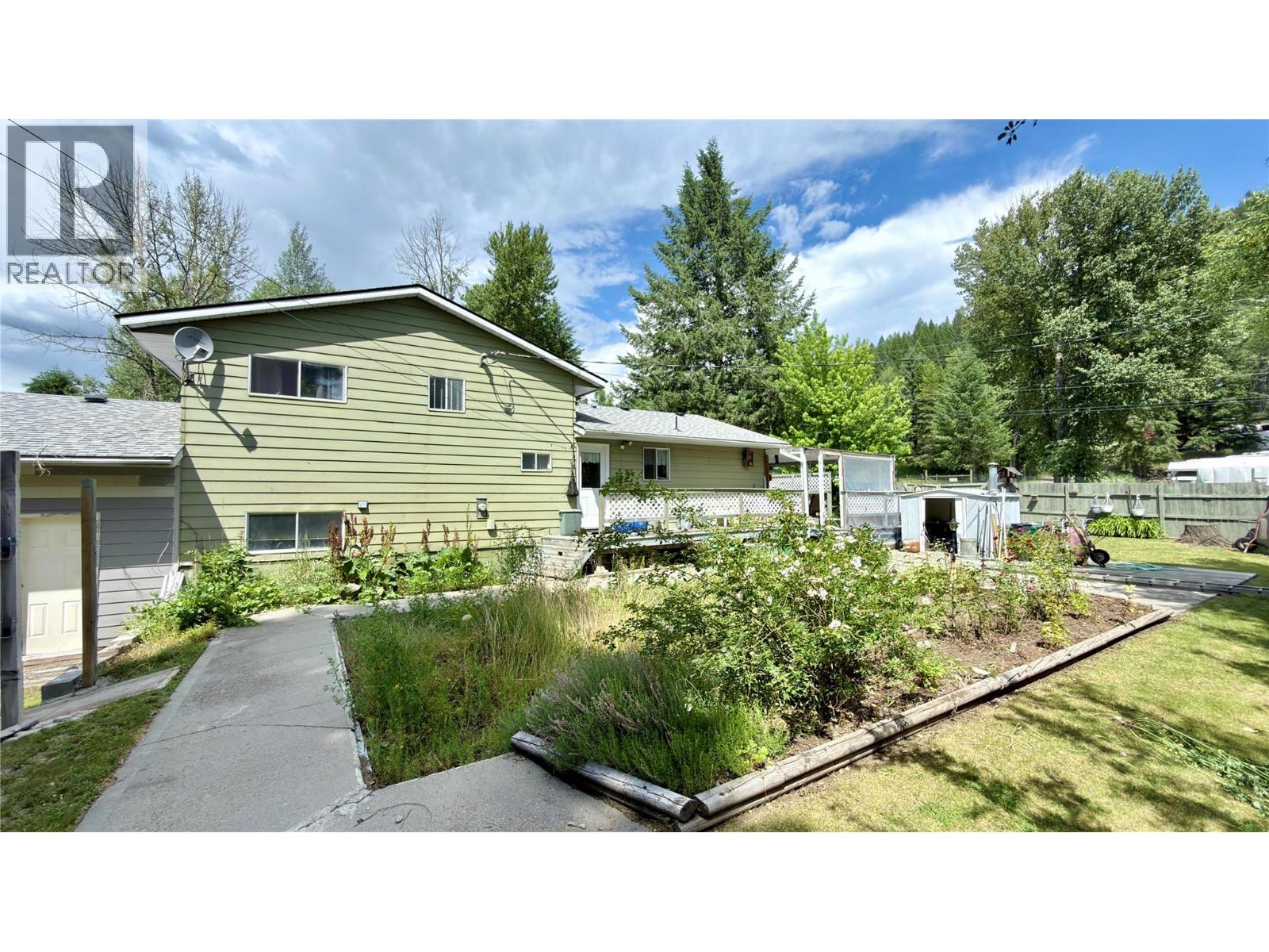 1120 Gowrie Street, Greenwood, British Columbia  V0H 1J0 - Photo 13 - 10393199