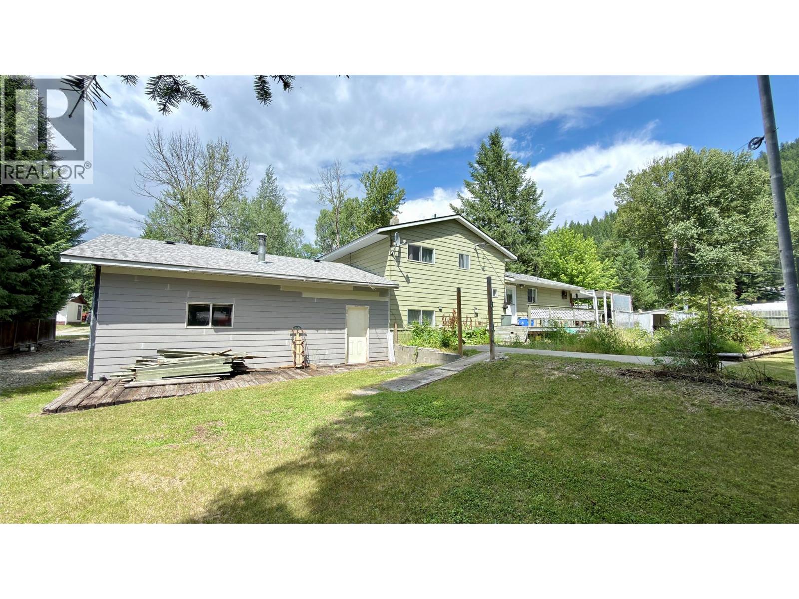 1120 Gowrie Street, Greenwood, British Columbia  V0H 1J0 - Photo 12 - 10393199