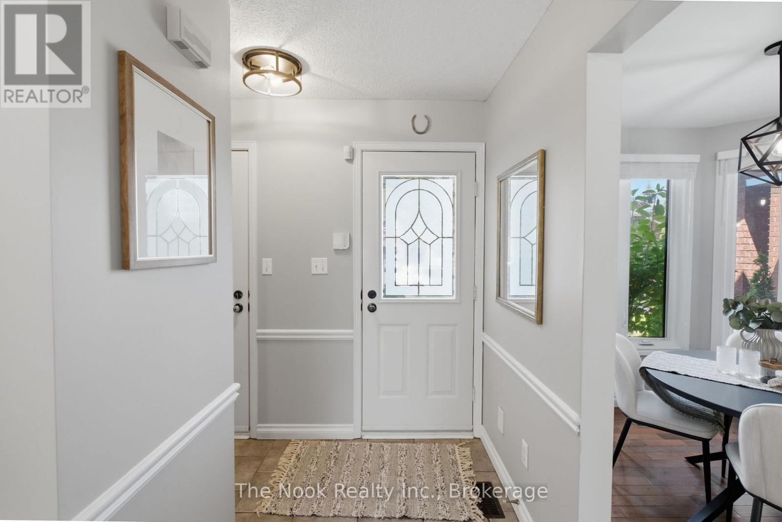 5 Fieldcrest Avenue, Clarington, Ontario  L1E 2X3 - Photo 2 - E13611362