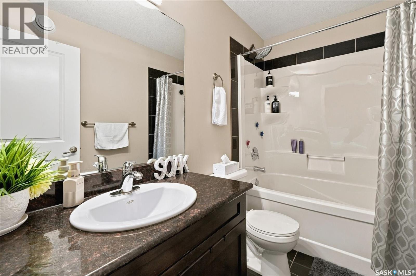 32 215 Hampton Green, Saskatoon, Saskatchewan  S7R 0G7 - Photo 23 - SK043830