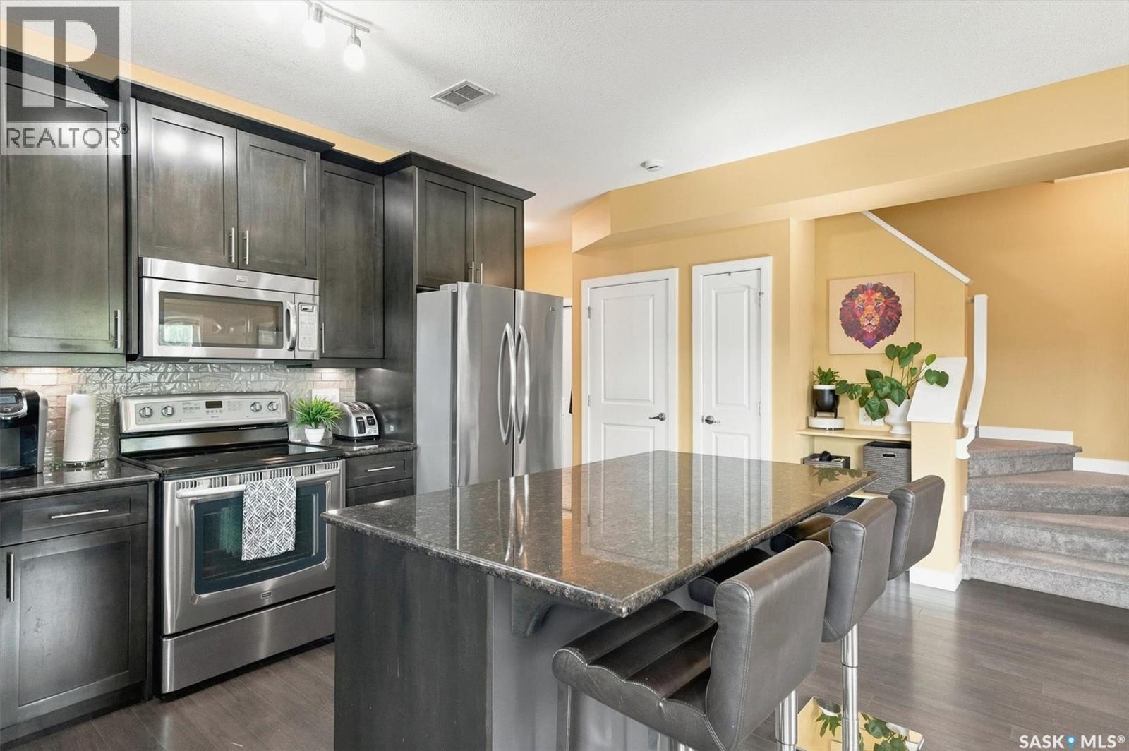 32 215 Hampton Green, Saskatoon, Saskatchewan  S7R 0G7 - Photo 6 - SK043830