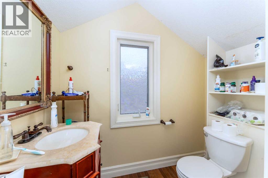 533 1st Street, Canmore, Alberta  T1W 3B8 - Photo 39 - A2312770