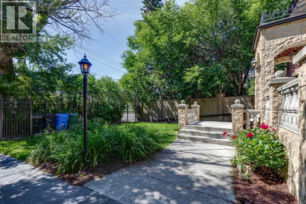 628 Elbow Drive Sw, Calgary, Alberta  T2S 2H7 - Photo 3 - A2317304