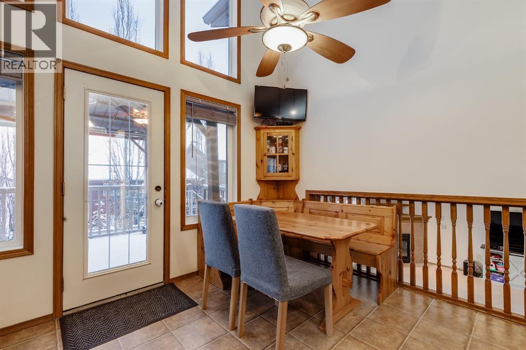 45 Thornfield Close Se, Airdrie, Alberta  T4A 2K7 - Photo 10 - A2326023