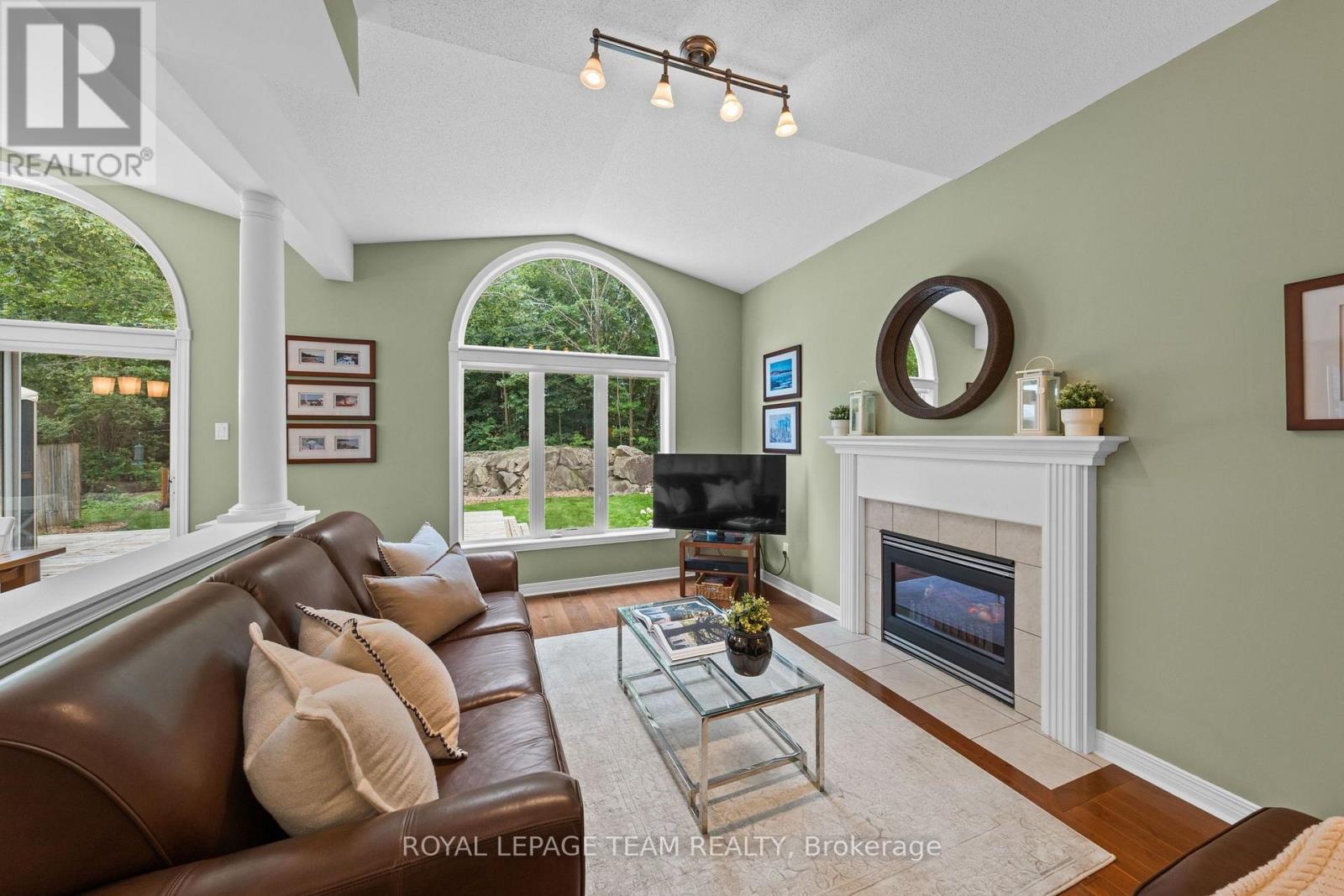 13 Keno Way, Ottawa, Ontario K2T 1H4 - Photo 4 - X13617244