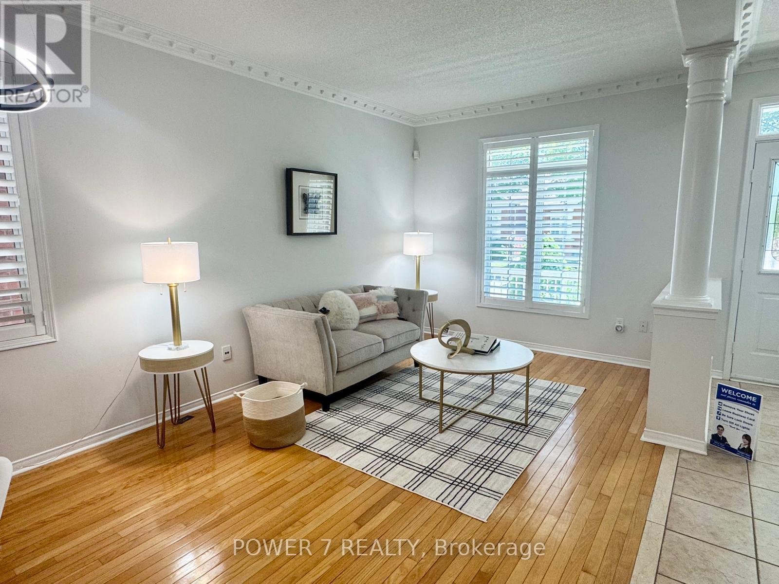 28 Cliveden Place, Markham (Berczy), Ontario  L6C 2S4 - Photo 10 - N13563056