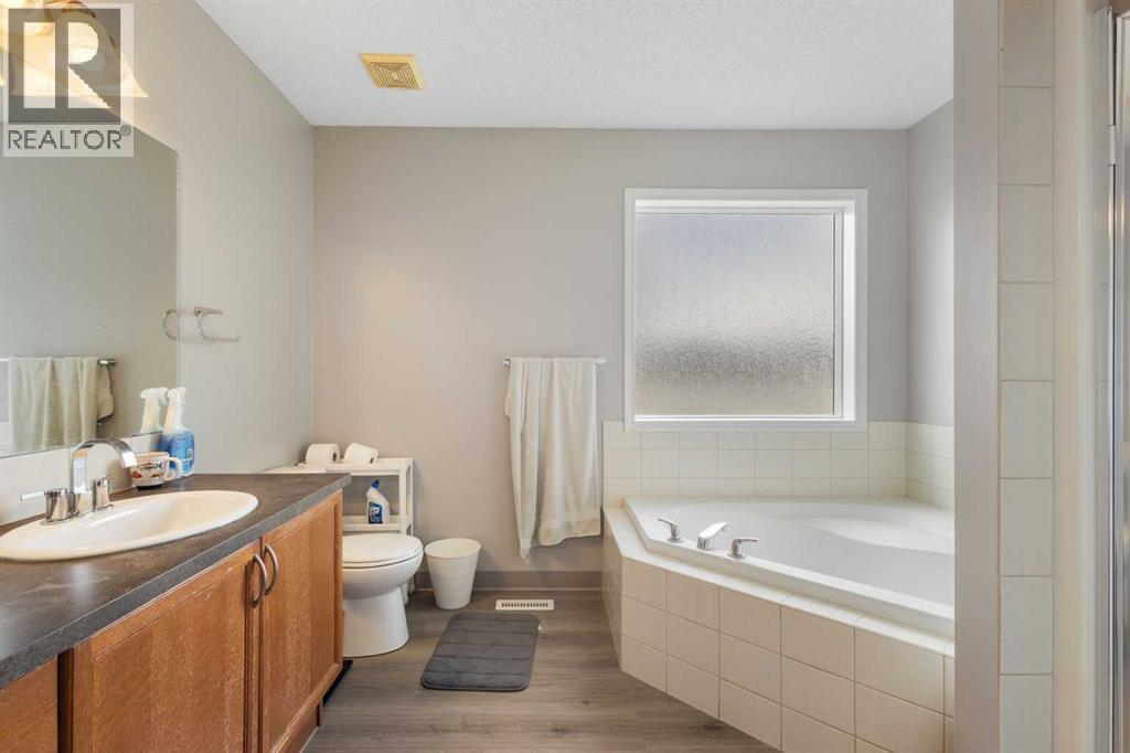 59 Saddlemont Road Ne, Calgary, Alberta  T3J 5E4 - Photo 13 - A2323574