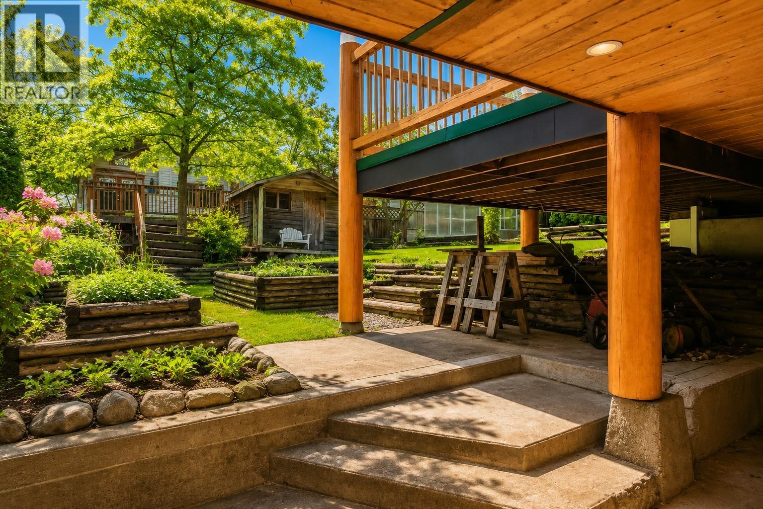 2266 Fifth Avenue, Rossland, British Columbia  V0G 1Y0 - Photo 61 - 10395675