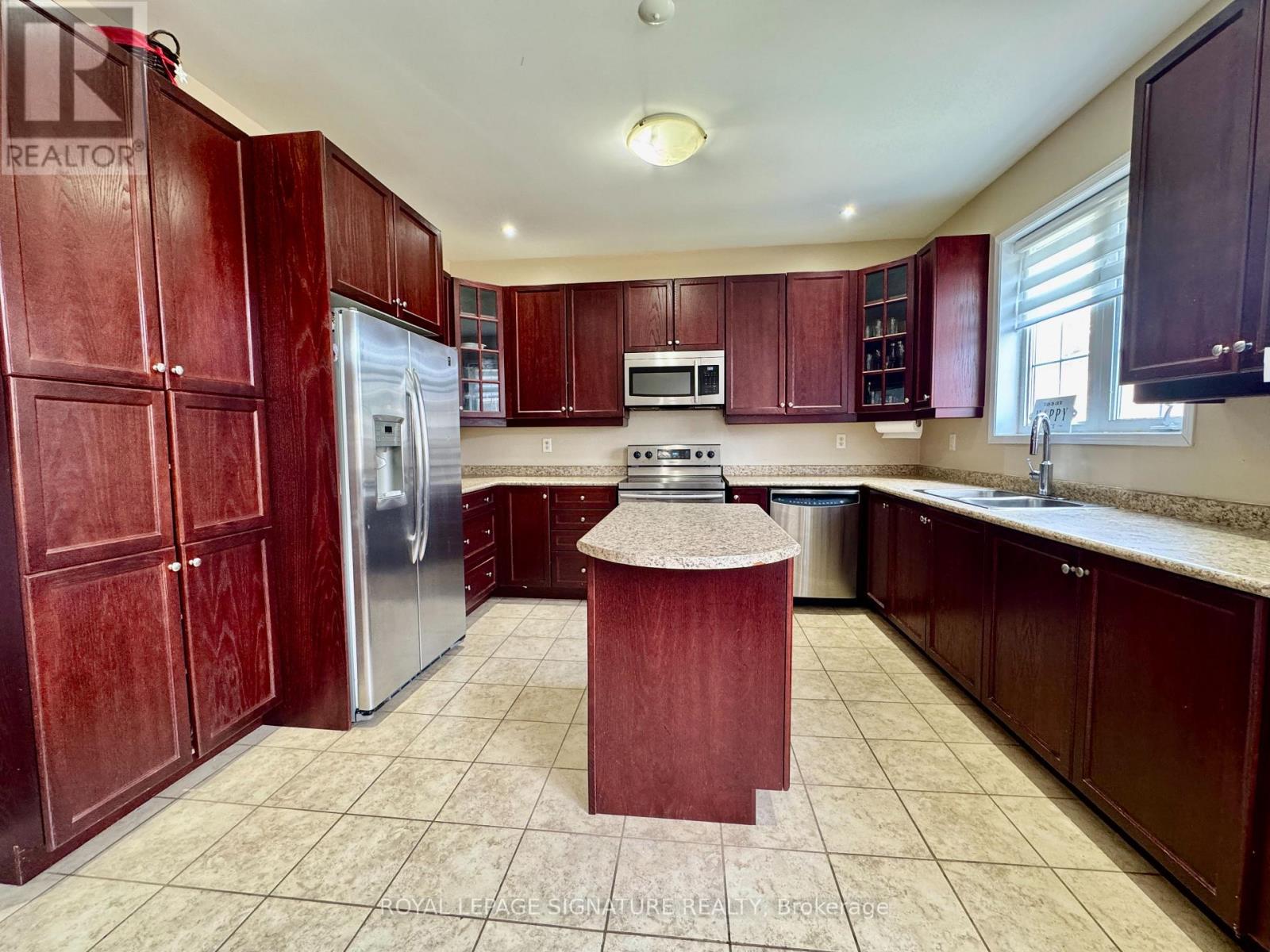 41 Yale Lane, Markham, Ontario  L6B 1G8 - Photo 6 - N13617236