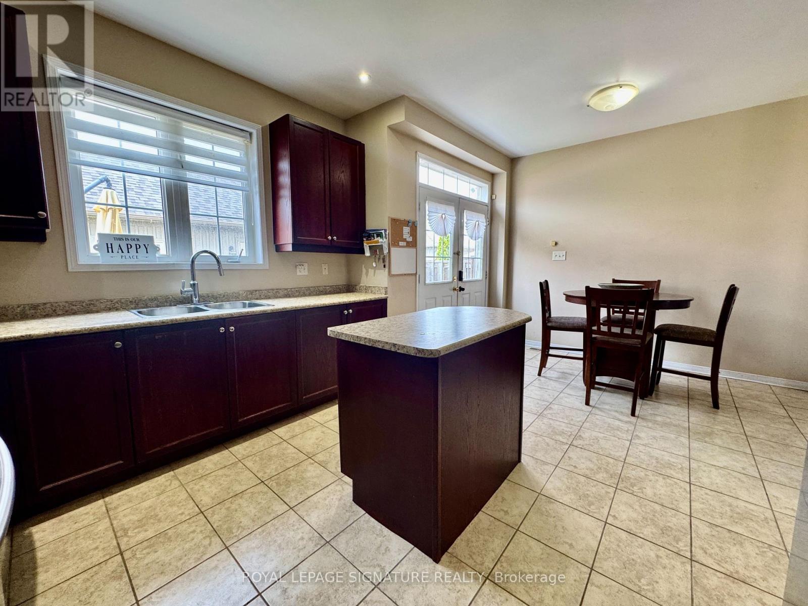 41 Yale Lane, Markham, Ontario  L6B 1G8 - Photo 7 - N13617236