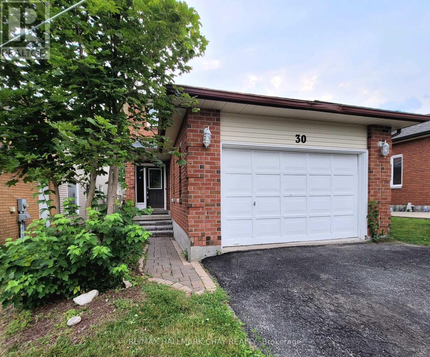 30 ORWELL CRESCENT, Barrie, Ontario