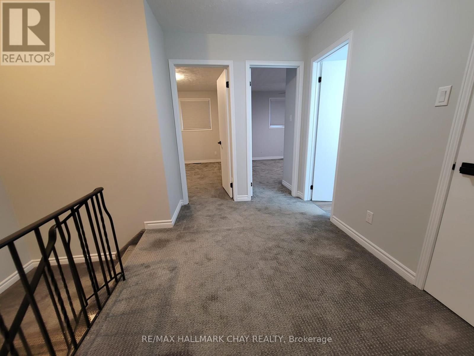 30 Orwell Crescent, Barrie, Ontario  L4N 6M6 - Photo 3 - S13617246