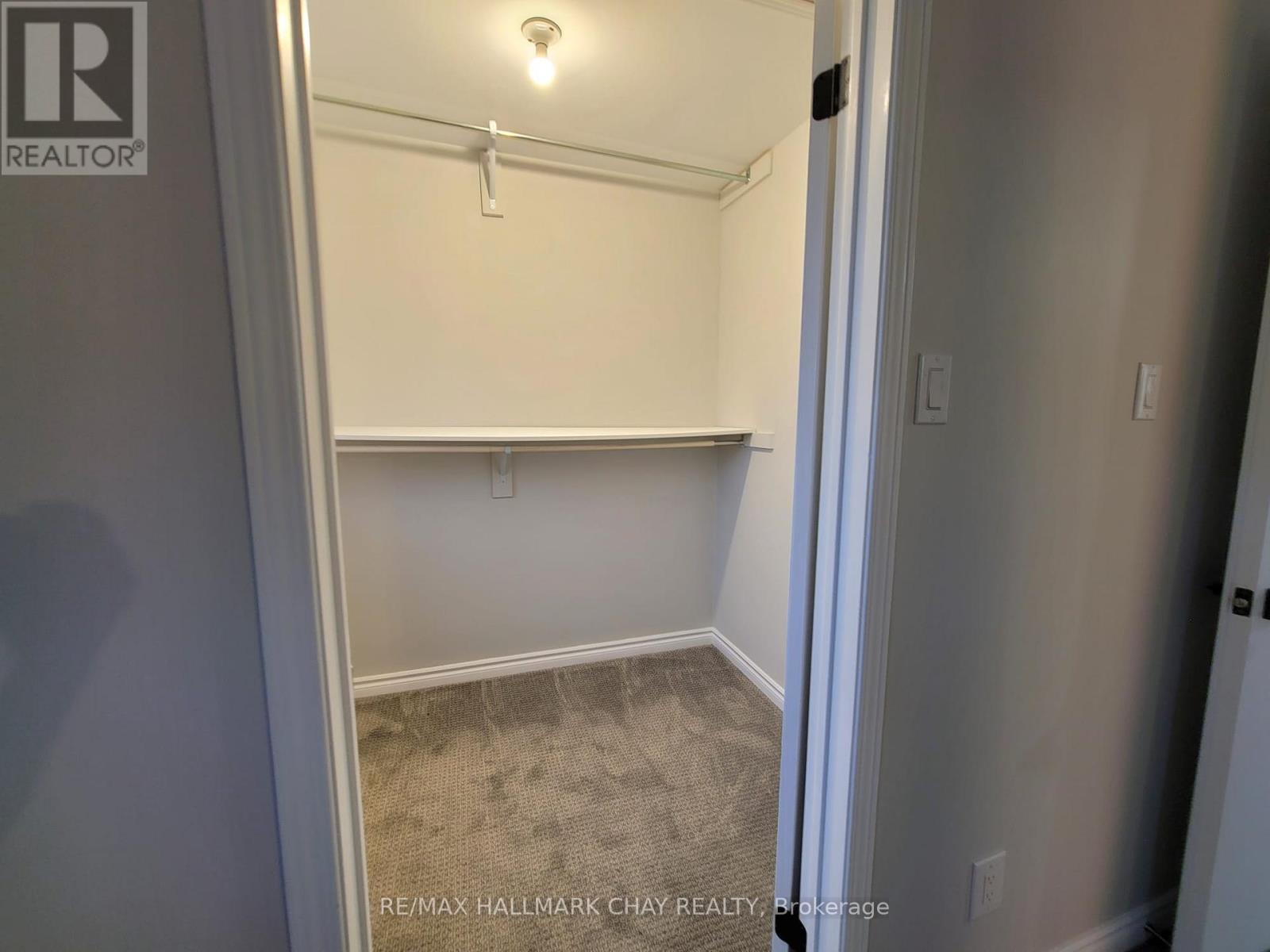 30 Orwell Crescent, Barrie, Ontario  L4N 6M6 - Photo 5 - S13617246