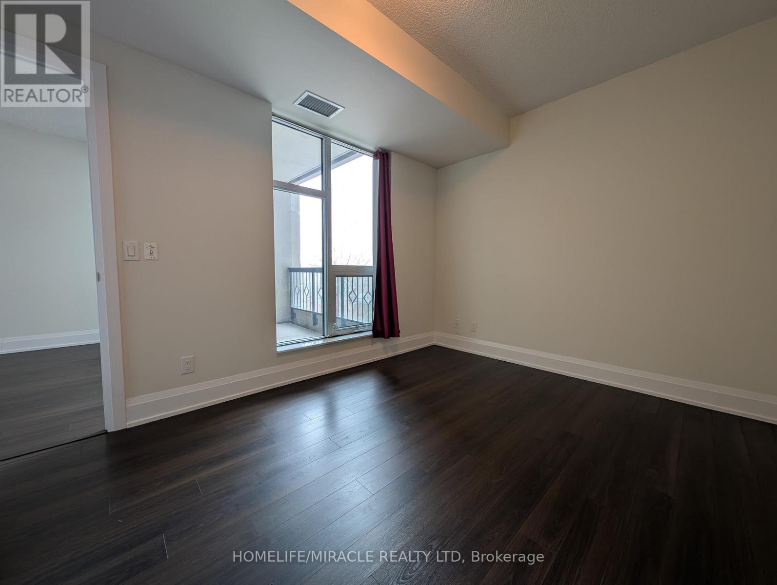 428 - 2 Old Mill Drive, Toronto, Ontario  M6S 0A2 - Photo 13 - W13617256
