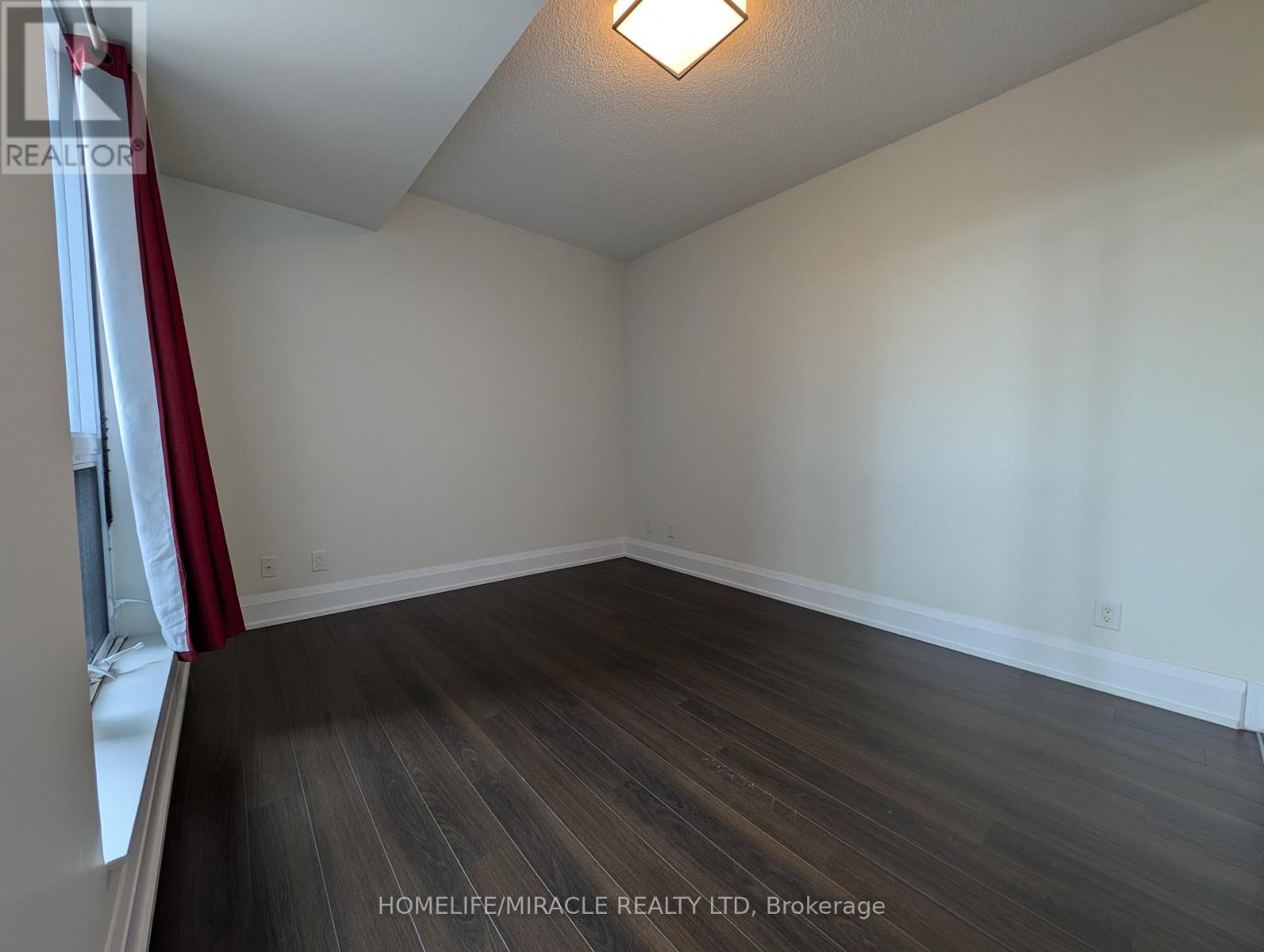 428 - 2 Old Mill Drive, Toronto, Ontario  M6S 0A2 - Photo 14 - W13617256