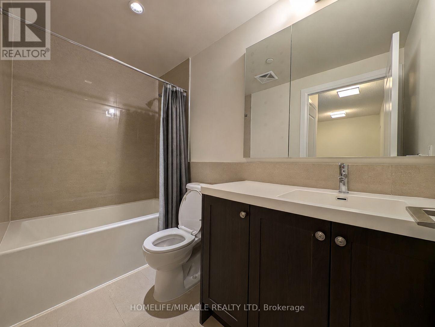 428 - 2 Old Mill Drive, Toronto, Ontario  M6S 0A2 - Photo 16 - W13617256